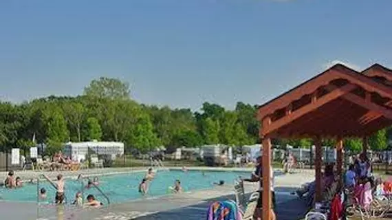 Neshonoc Lakeside Camping Resort | Wisconsin - La Crosse (ve civarı) - West Salem