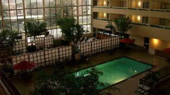 Atrium Hotel and Suites DFW Airport | Teksas - Dallas (ve civarı) - Irving