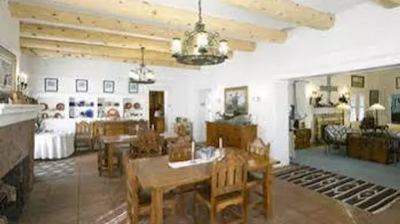 Casa del Gavilan Historic Inn | New Mexico - Cimarron