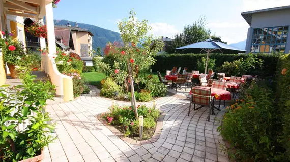 Hotel Pension Villa Klothilde | Salzburg (eyalet) - Zell am See - Zell am See