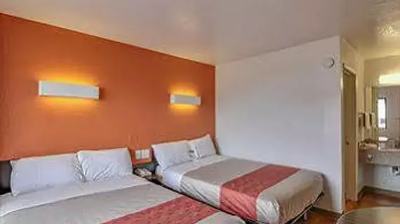 Motel 6 Buellton - Solvang Area | Kaliforniya - Santa Barbara (ve civarı) - Buellton