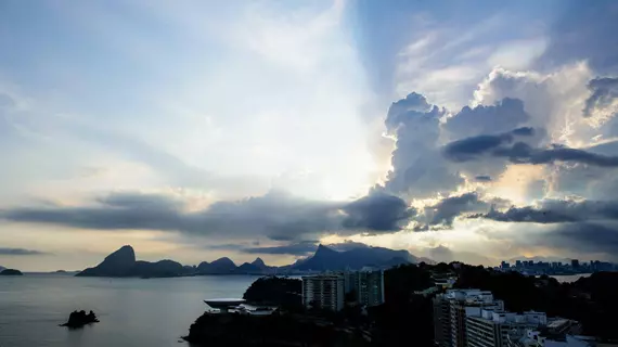 H Niteroi Hotel | Rio de Janeiro (eyaleti) - Rio de Janeiro (ve civarı) - Niteroi