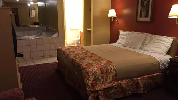 Wildwood Inn Tropical Dome and Theme Suites | Kentucky - Covington (ve civarı) - Floransa