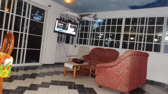 RIG Hostel Boca Chica Back Packer | Peravia (il) - Santo Domingo (ve civarı) - Boca Chica