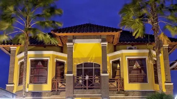 Apel Villa Sanur | Bali - Denpasar - Sanur