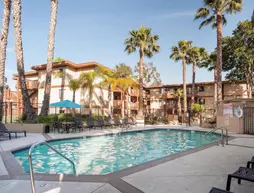 Sunshine Suites at MidCity | Kaliforniya - San Diego County - San Diego - Point Loma Heights