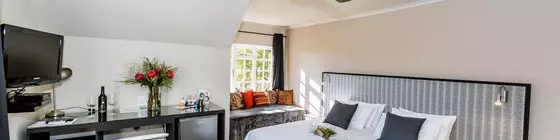 Le Petit Chateau Guest House | Western Cape (il) - West Coast DC - Drakenstein - Cape Town (ve civarı) - Cape Town - Durbanville