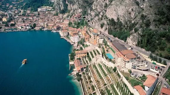 Hotel Splendid Palace | Lombardy - Brescia (il) - Limone sul Garda