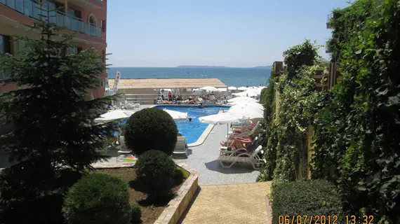 Sunny Bay Aparthotel | Burgaz - Sunny Beach