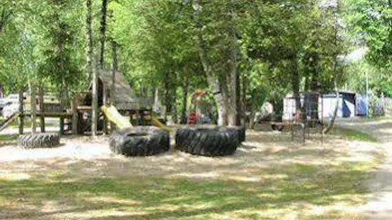 Jell-E-Bean Campground and Trailers | Ontario - Barrie - Orillia (ve civarı) - Wasaga Plajı