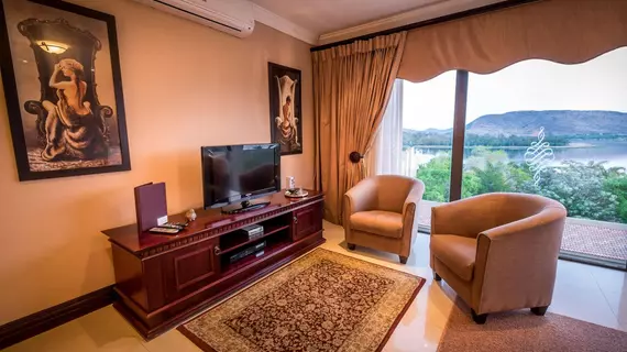 Château La Mer Exclusive Guesthouse | Kuzeybatı (il) - Madibeng - Hartbeespoort