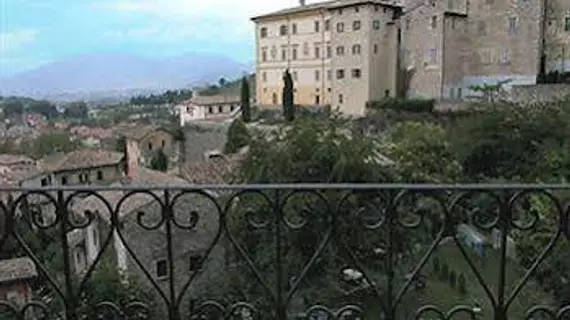 Palazzo Dragoni | Umbria - Perugia (vilayet) - Spoleto