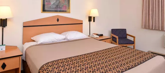 Americas Best Value Inn and Suites | Iowa - Atlantic (ve civarı) - Atlantic