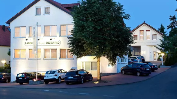 Landhotel Garni Engelhard | Baden-Wuerttemberg - Ostalbkreis (bölgesi) - Kirchheim am Ries