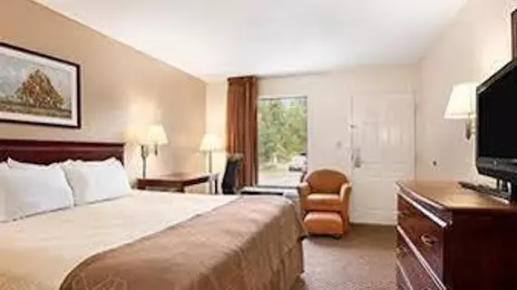 Days Inn Kuttawa | Kentucky - Paducah (ve civarı) - Kuttawa