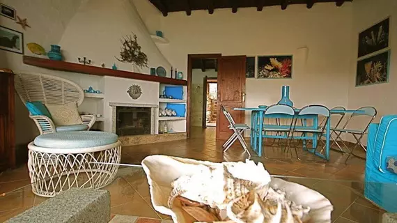 Casa Girgolu | Sardinya - Sassari - San Teodoro