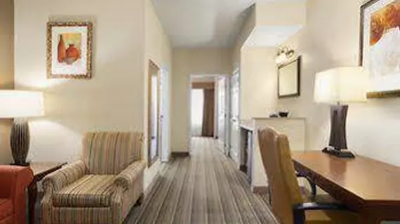 Country Inn & Suites Columbia | Missouri - Columbia (ve civarı) - Columbia