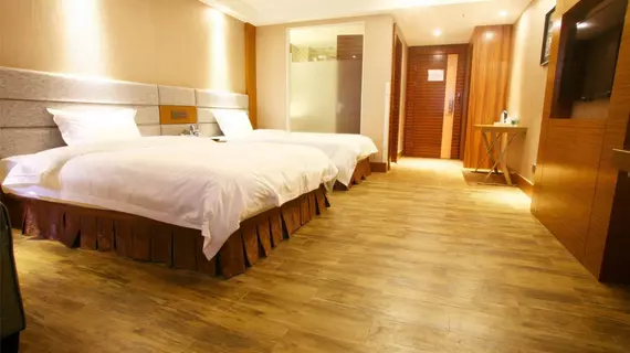 Chengdu Tulip Inn Airport Hotel | Sişuan - Chengdu - Shuangliu District