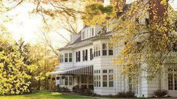 Four Chimneys Inn | Vermont - Bennington (ve civarı) - Bennington