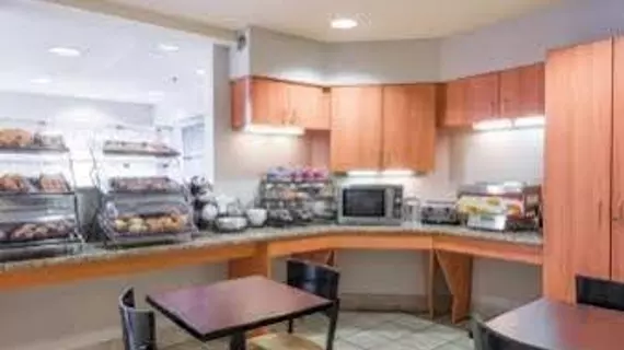 Microtel Inn & Suites by Wyndham Bethel/Danbury | Connecticut - Danbury (ve civarı) - Bethel