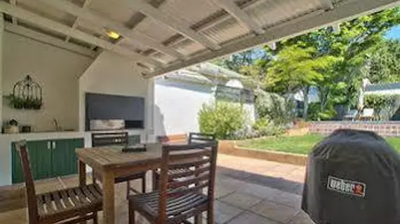 Newlands Cottages | Western Cape (il) - West Coast DC - Drakenstein - Cape Town (ve civarı) - Cape Town - Newlands