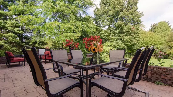 Windsong Manor Bed & Breakfast | Ontario - Ottawa (ve civarı) - Ottawa