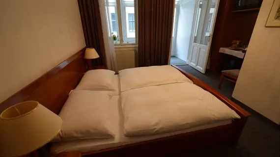 Hotel Pension Lumes | Vienna (eyalet) - Viyana - Innere Stadt