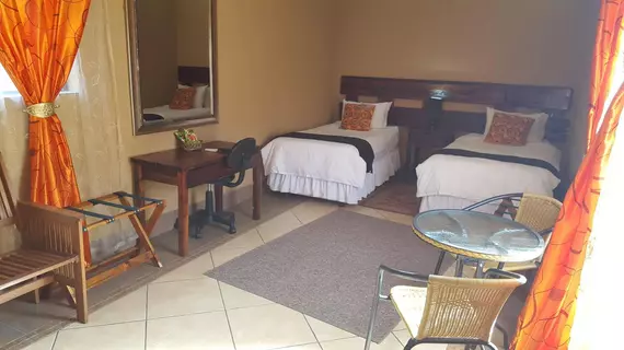 Acre of Africa Guesthouse | Gauteng - City of Tshwane - Johannesburg (ve civarı) - Benoni