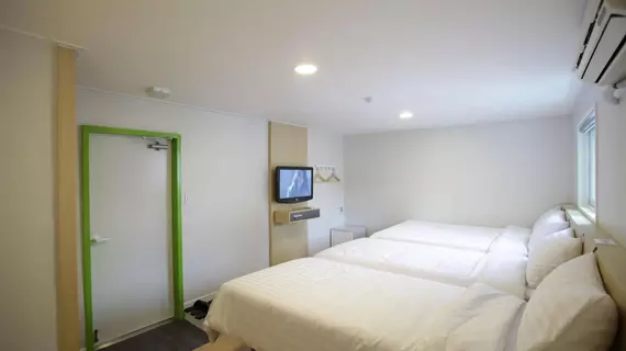 Hotel Sleepy Panda Stream Walk | Gyeonggi - Seul (ve civarı) - Jongno