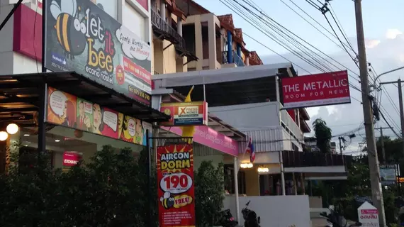 The Metallic Hostel | Krabi İli - Ko Lanta