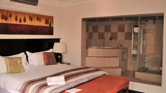 Villa La Vé Guesthouse | Gauteng - City of Tshwane - Johannesburg (ve civarı) - Pretoria - Gümüş Göller