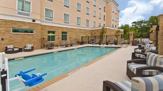 Holiday Inn Austin Airport | Teksas - Austin (ve civarı) - Austin