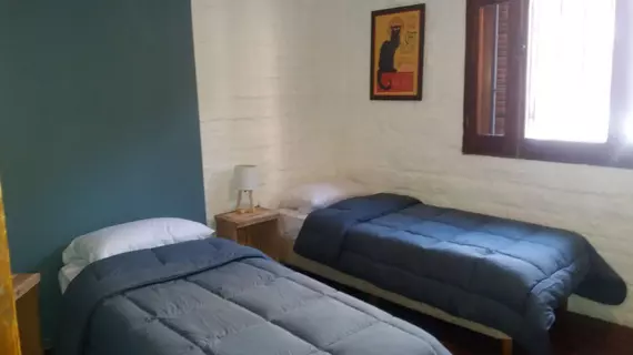 MedioMundo Hostel | Montevideo