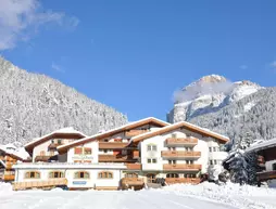 Hotel La Perla | Trentino-Alto Adige - Trento İli - Canazei