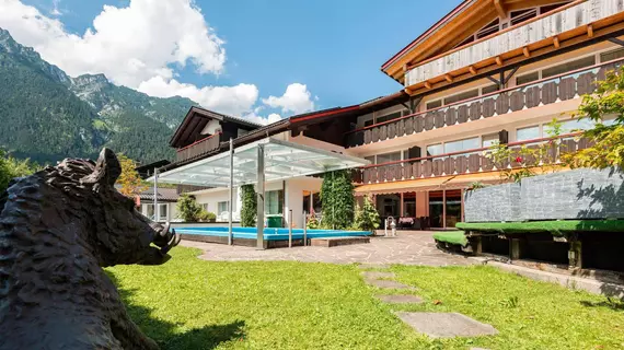 Hotel Rheinischer Hof | Bavyera - Garmisch-Partenkirchen