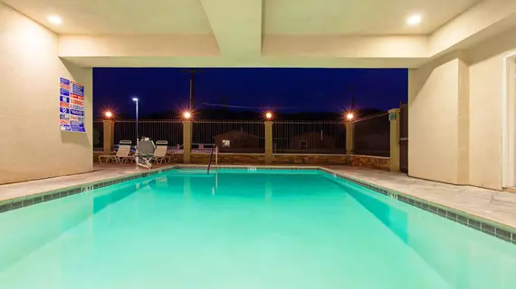 Holiday Inn Express Hotel & Suites Twentynine Palms | Kaliforniya - San Bernardino County - Twentynine Palms (ve civarı) - Twentynine Palms