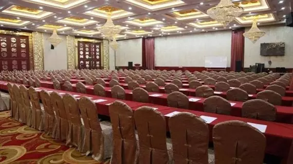 Shijiazhuang Shen Zhou 7 Star Hotel | Hebei - Shijiazhuang - Shijiazhuang Kent Bölgesi