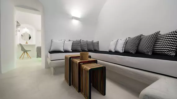 MODERNITY SUITES | Ege Adaları - Santorini