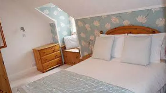 Cleave Court Guest House | Galler - Llandudno