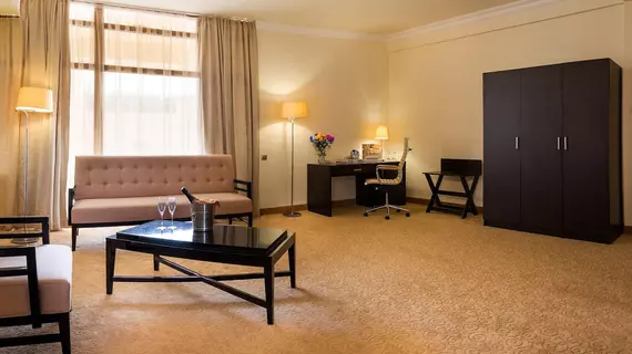 Paris Hotel Yerevan | Erivan (ve civarı) - Yerevan - Kentron