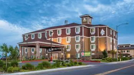 Red Lion Inn & Suites - Kennewick | Washington - Tri-Cities (ve civarı) - Kennewick