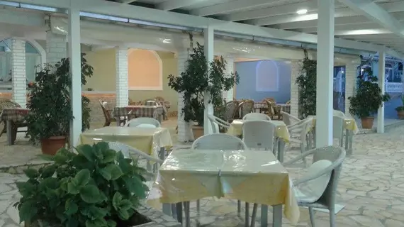 Golden Sunset Hotel | İyon Adaları - Korfu - Korakádes