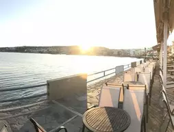 Argo Beach | Girit Adası - Hanya (bölge) - Hanya - Hanya Eski Kent Bölgesi - Kum Kapı