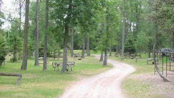 Jell-E-Bean Campground and Trailers | Ontario - Barrie - Orillia (ve civarı) - Wasaga Plajı