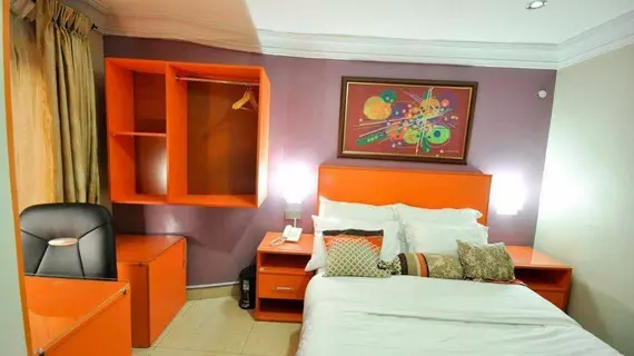 Jeromes Gardens And Suites | Lagos (ve civarı) - Lagos - Onigbongbo - Ikeja