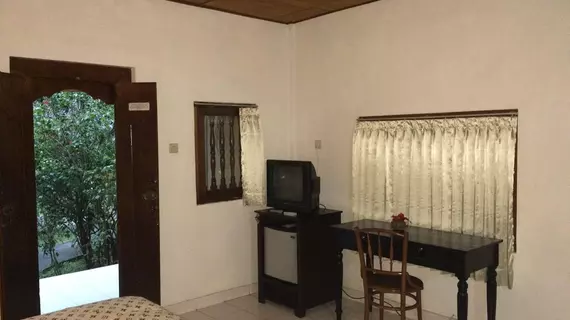 Suji Bungalow | Bali - Kuta - Kuta Merkezi