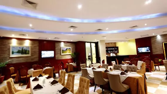 Golden Tulip Essential Lagos Airport Hotel | Lagos (ve civarı) - Lagos