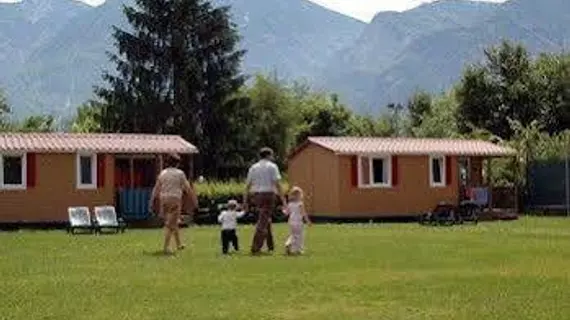 Camping Due Laghi | Trentino-Alto Adige - Trento İli - Levico Terme