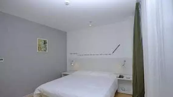 Motel 168 Shanghai Pudong Xinjingqiao Road Branch | Şanghay (ve civarı) - Şangay