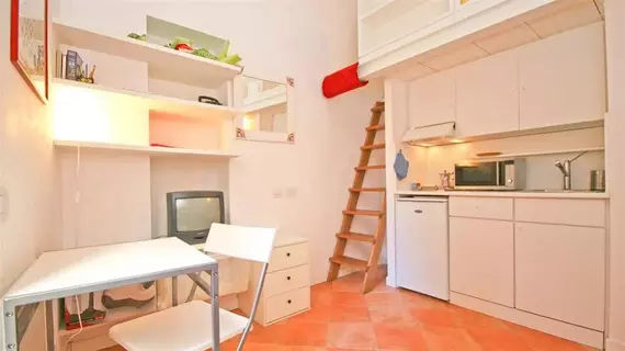 Frangipane Studio Terrace | Lazio - Roma (ve civarı) - Roma Kent Merkezi - Monti